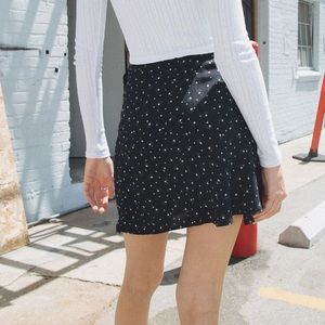 Brandy Melville Genevieve Skirt floral